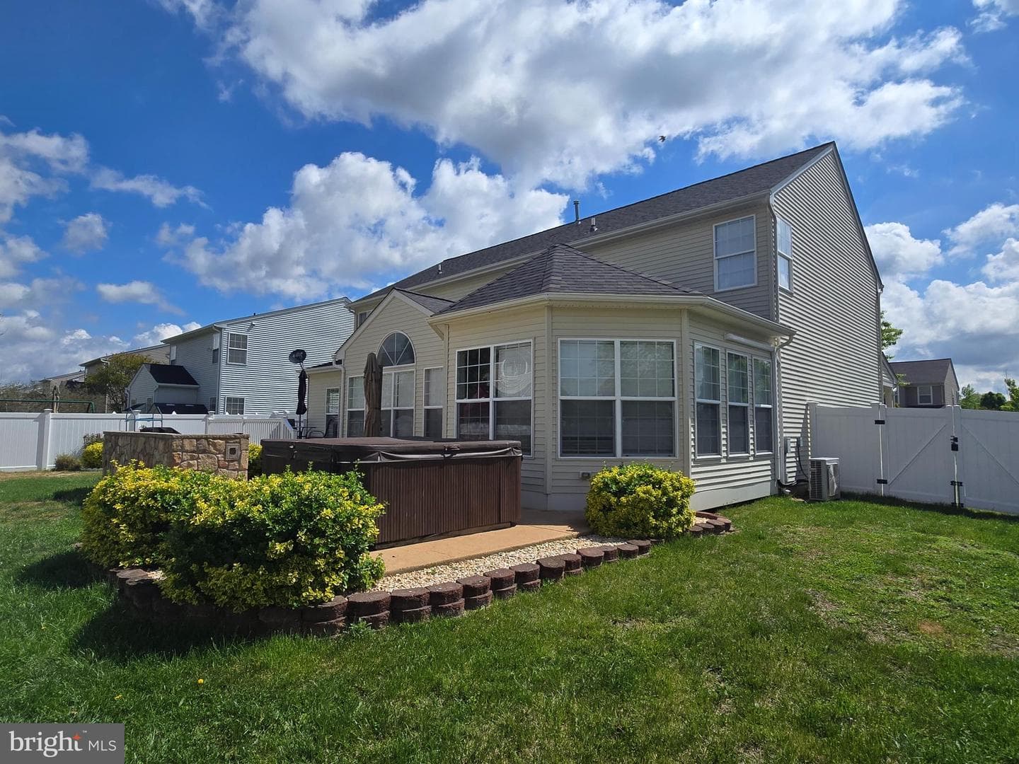 103 Meadowcroft Drive photo 6
