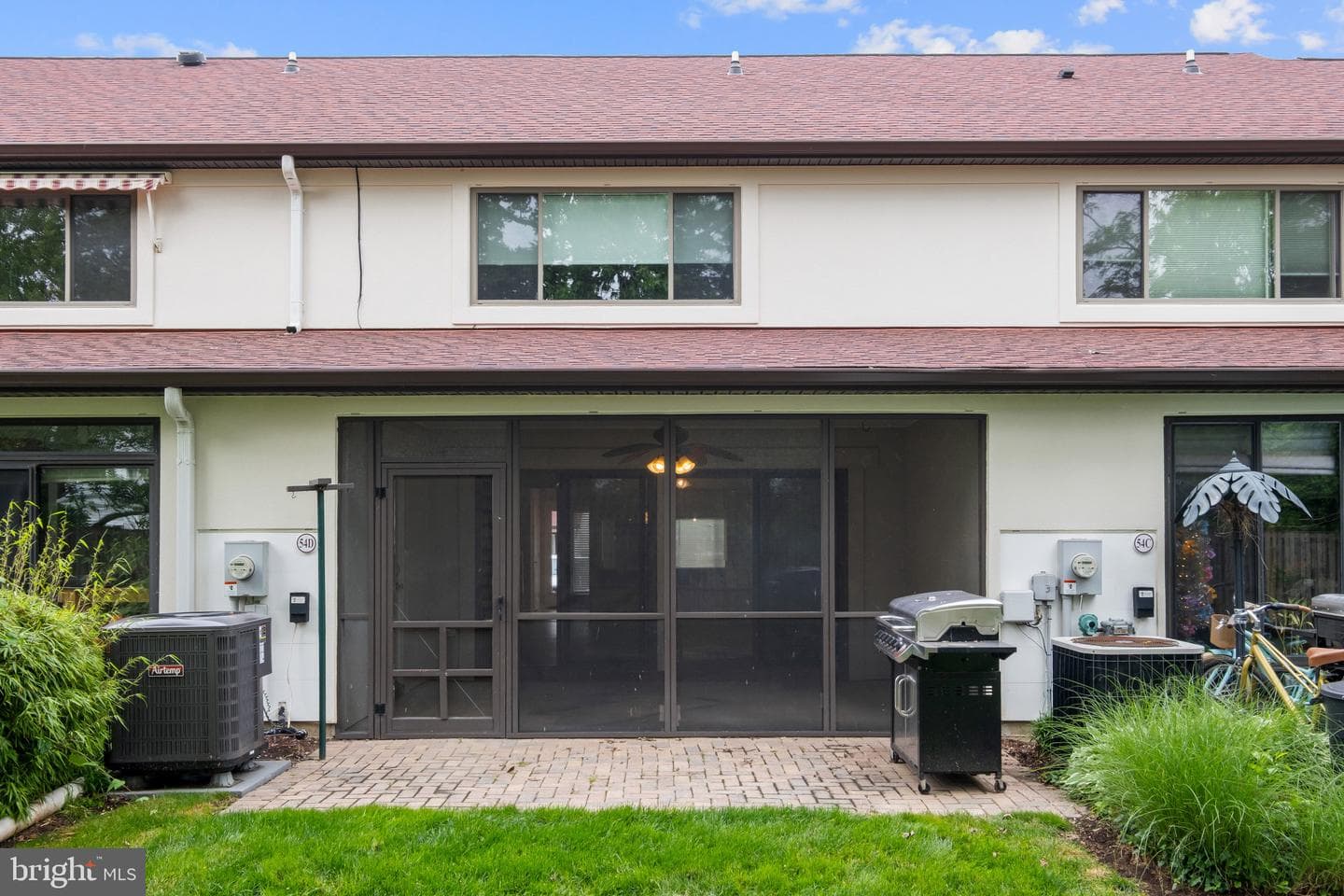 54 Queen Caroline Court photo 27