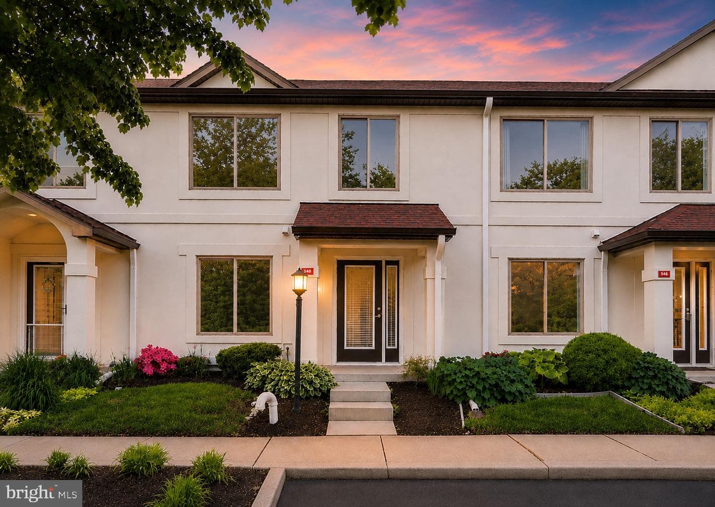 54 Queen Caroline Court photo 4