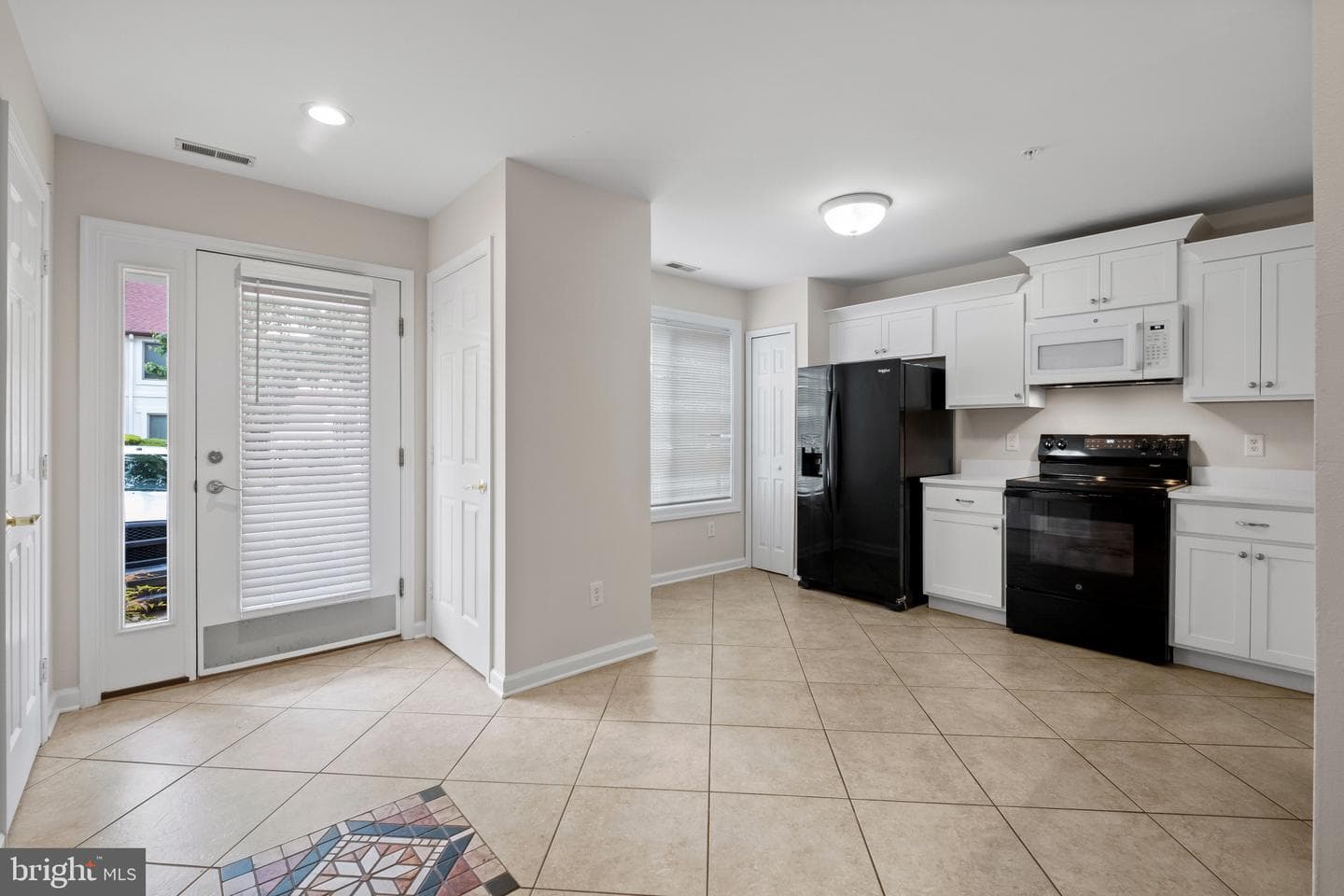 54 Queen Caroline Court photo 6