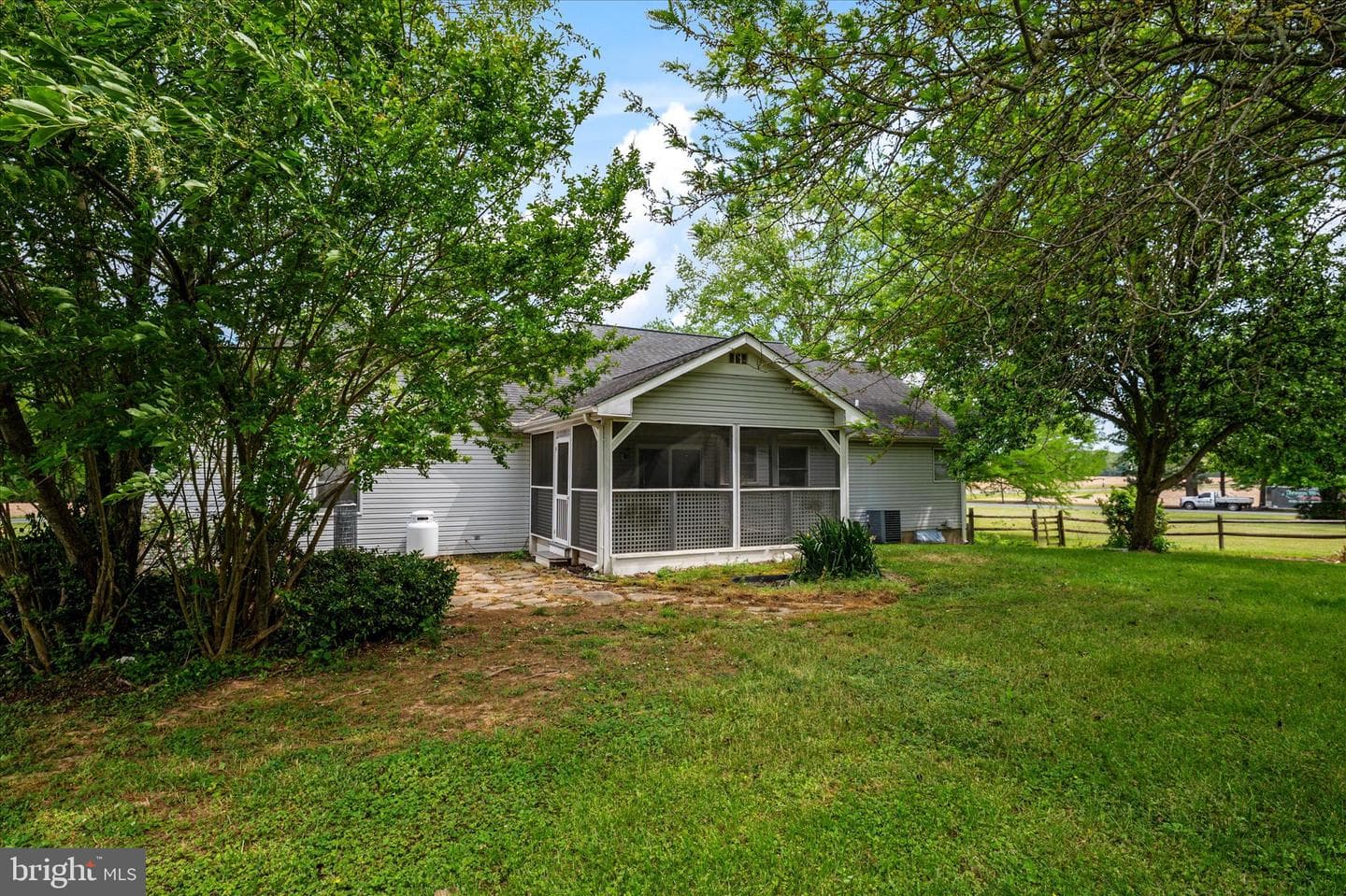 612 Tanyard Road photo 32