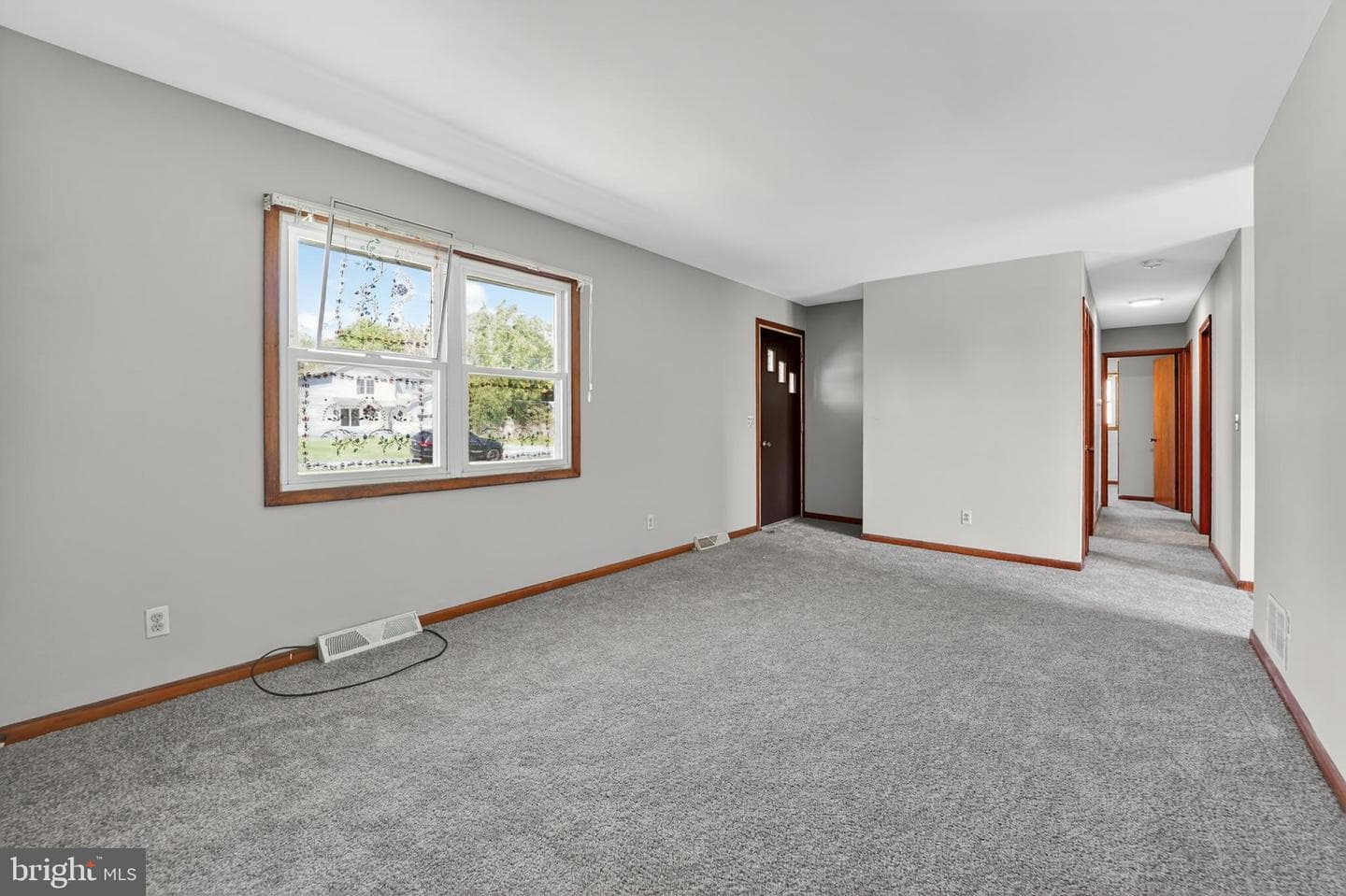 211 Long Point Road photo 17