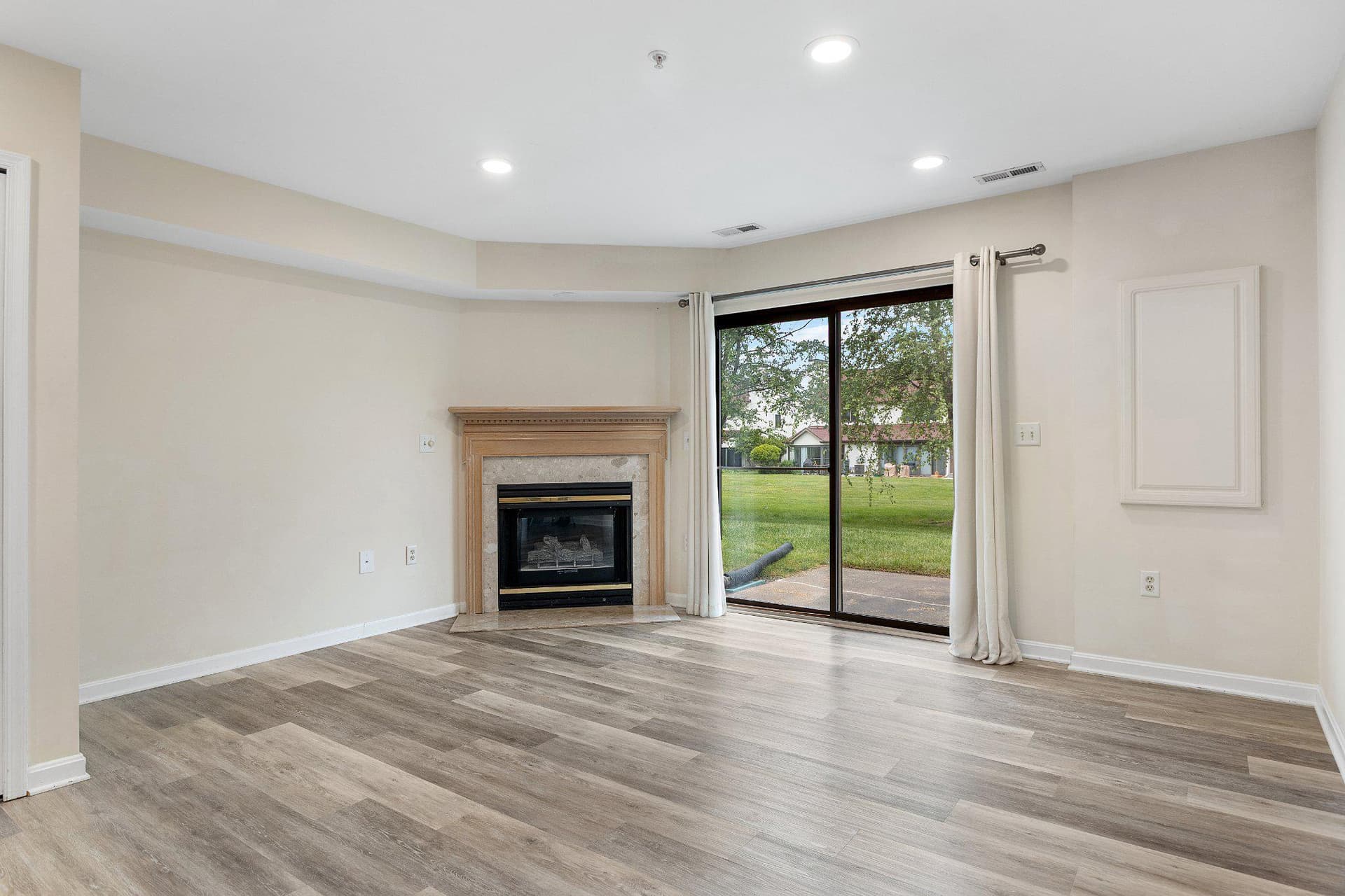 45 Queen Neva Court photo 10
