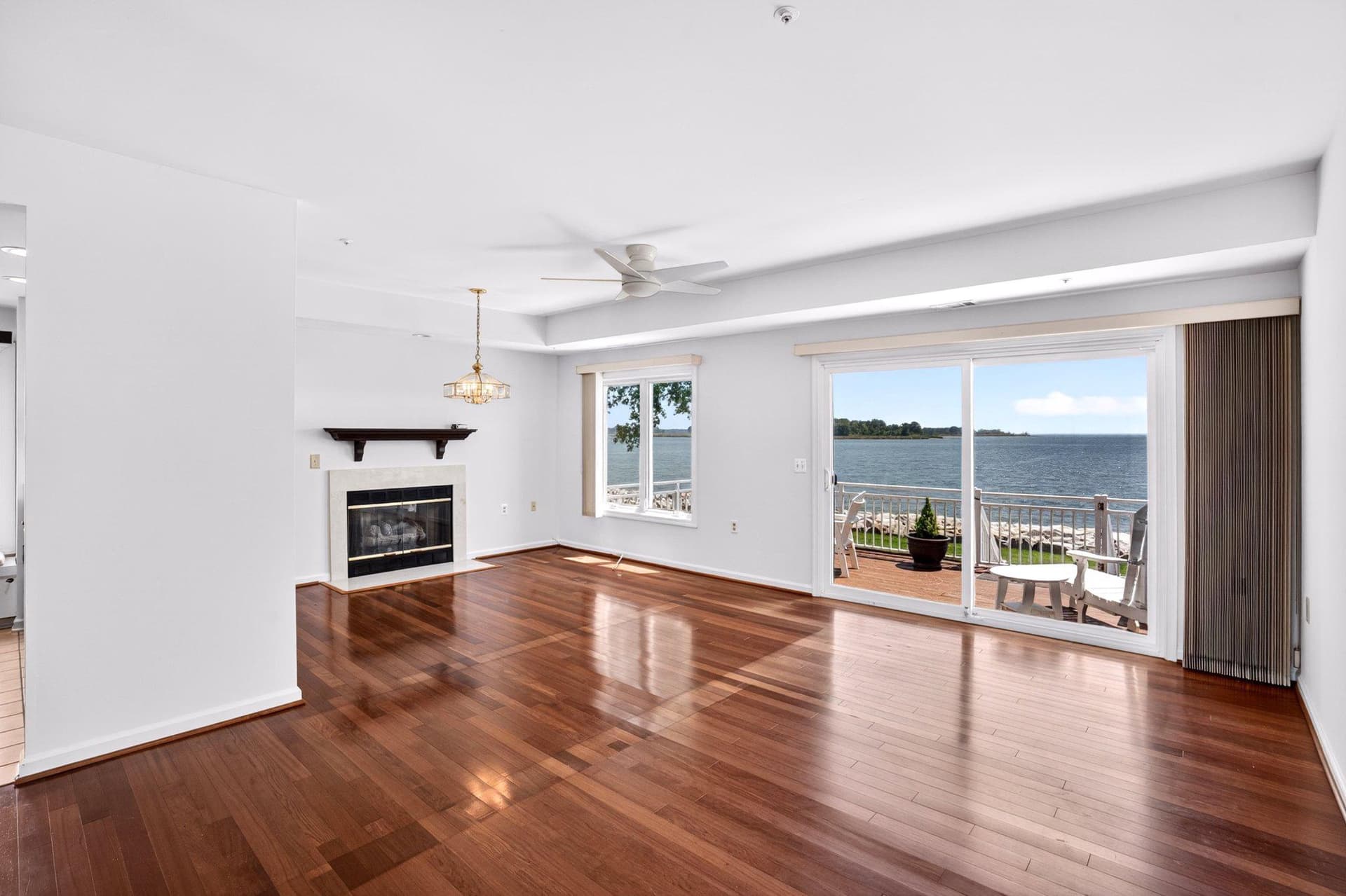 1401 Oyster Cove Drive photo 10