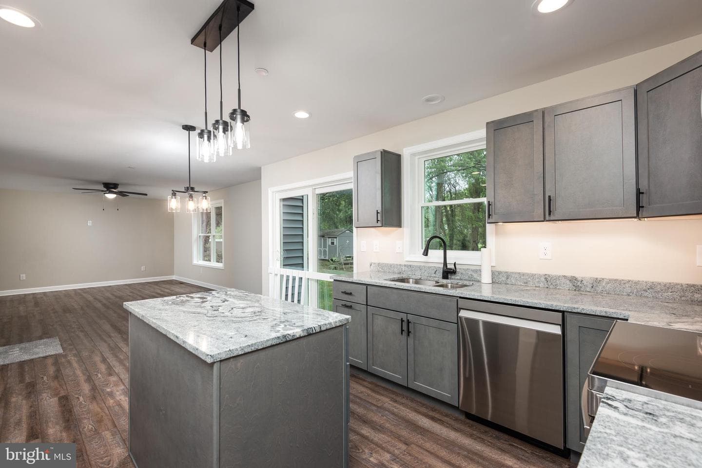 107 Chestnut Road photo 24