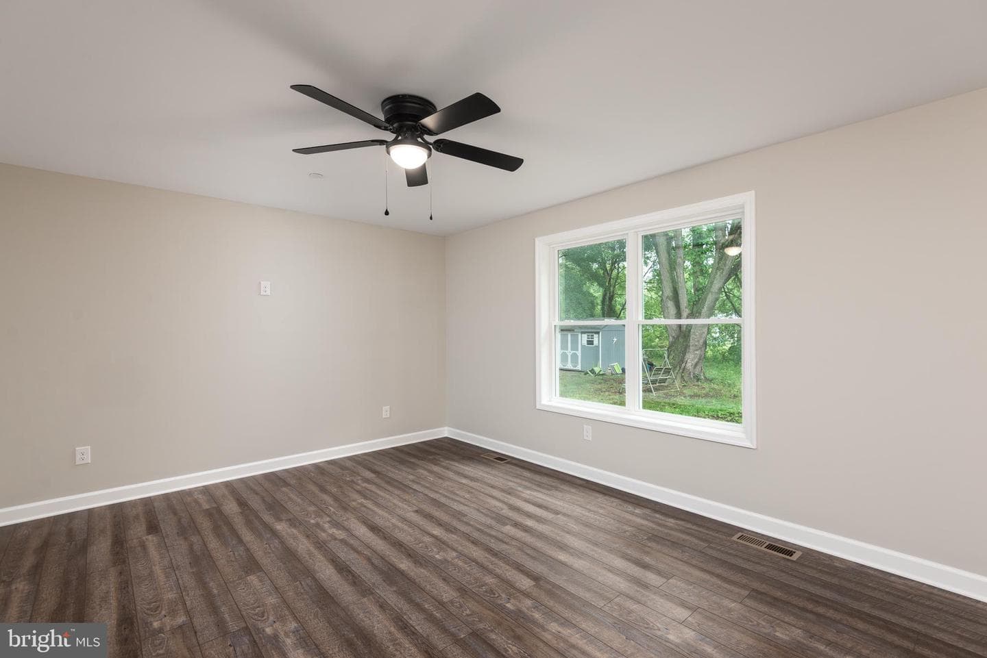 107 Chestnut Road photo 28