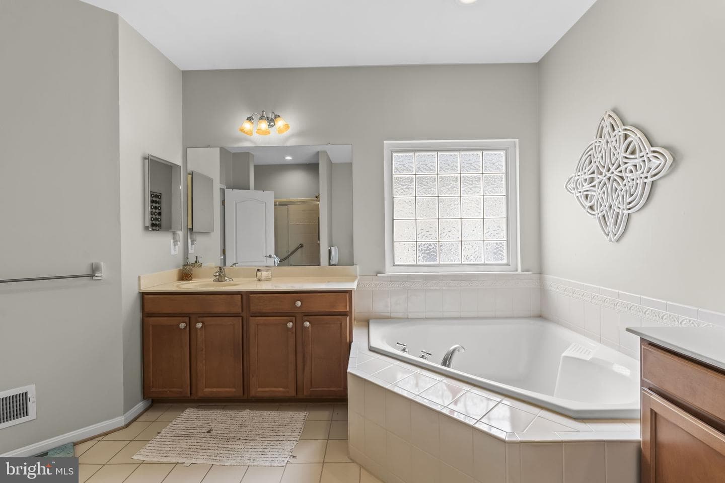 126 Encore Court photo 21
