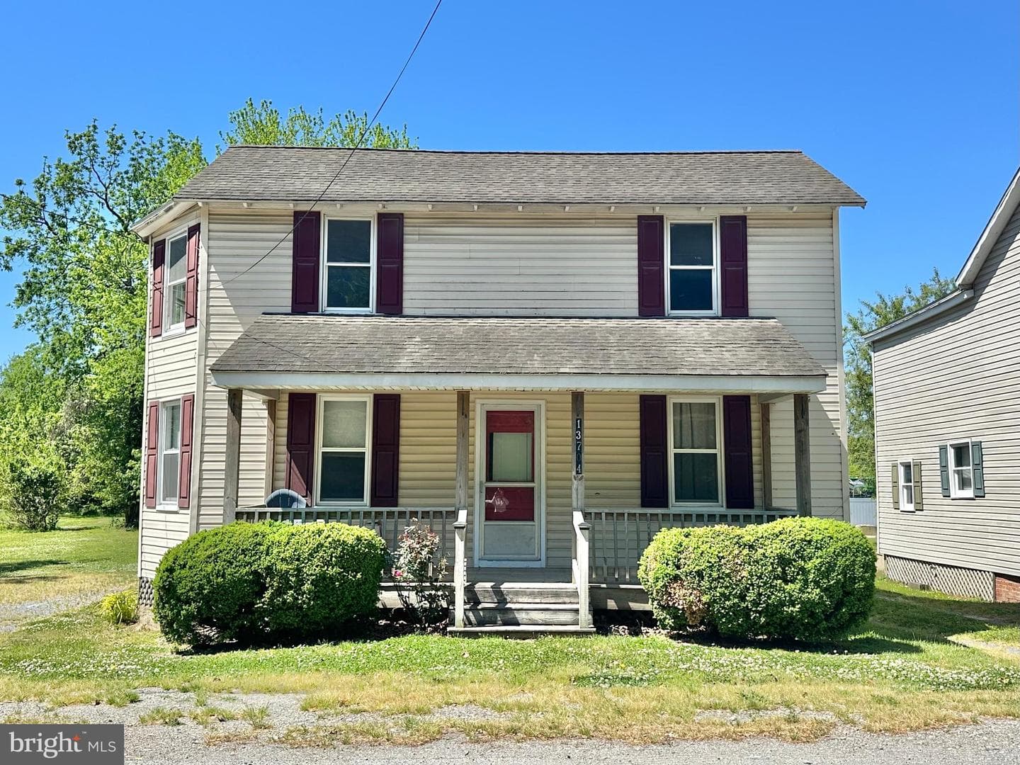 13704 Main St photo 5