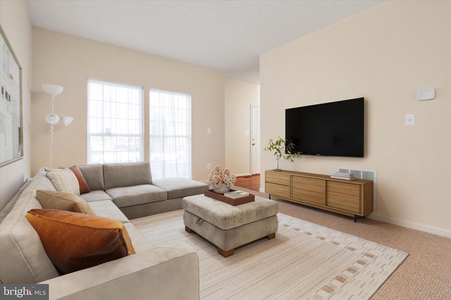 235 Green Street photo 3