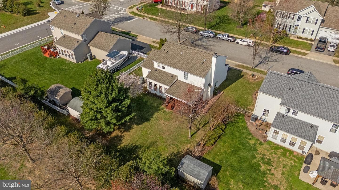 235 Green Street photo 44