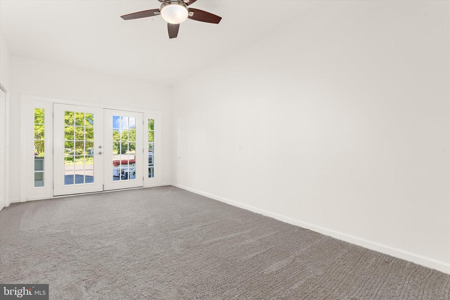 5011 Bridgepointe Drive photo 19