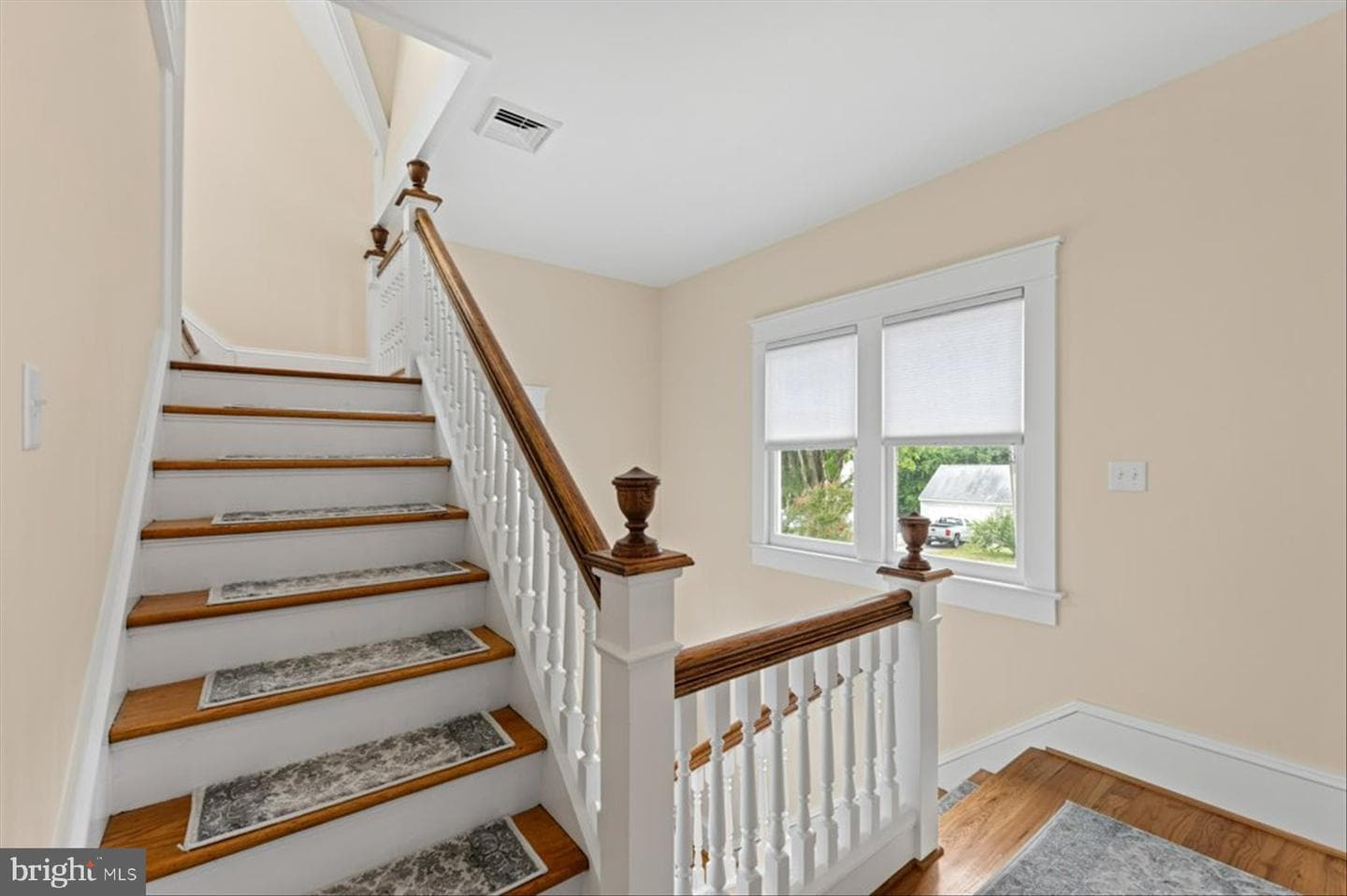 108 Maple Avenue photo 51