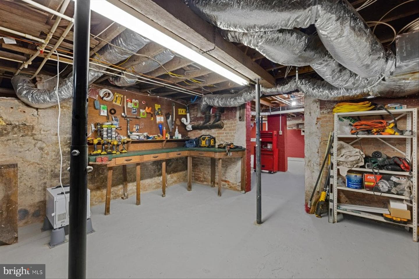 108 Maple Avenue photo 55