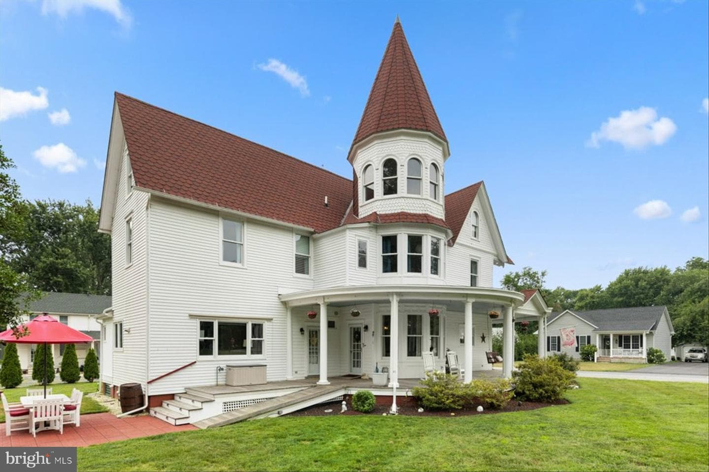108 Maple Avenue photo 61