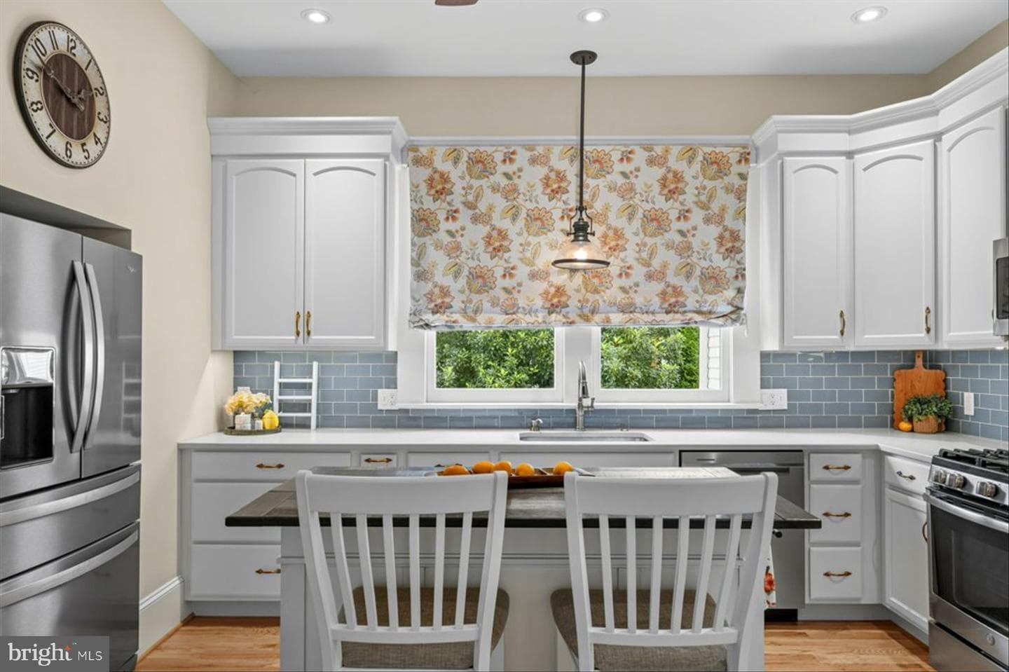 108 Maple Avenue photo 8