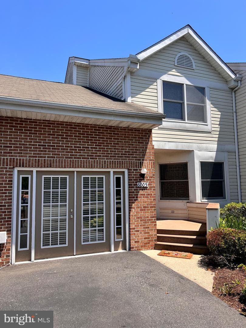 6005 Bridgepointe Drive, Chester