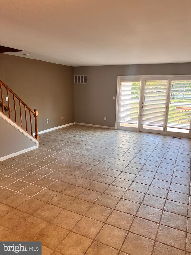 6005 Bridgepointe Drive photo 21