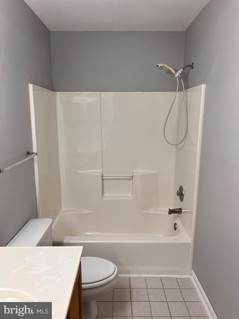 6005 Bridgepointe Drive photo 32