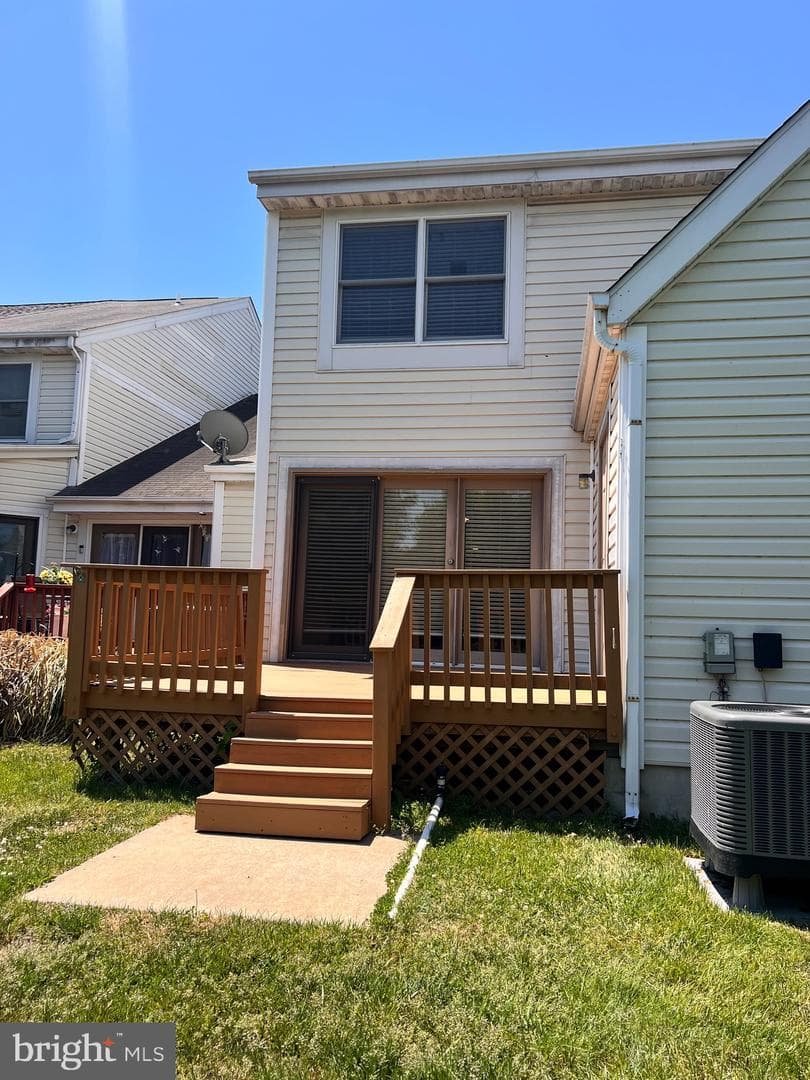 6005 Bridgepointe Drive photo 36