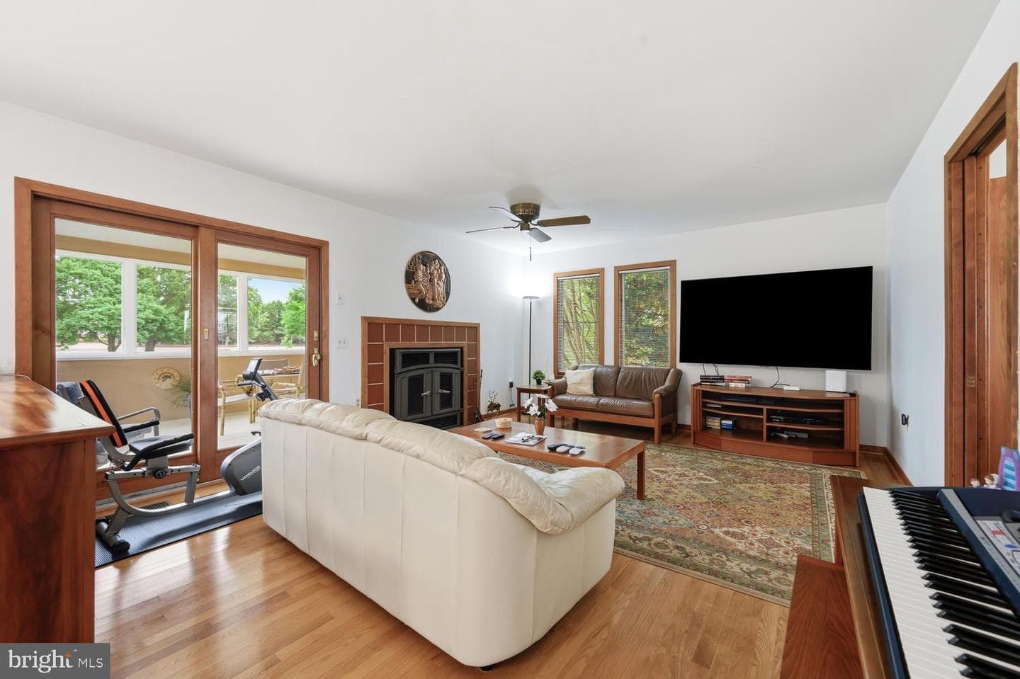 108 Prospect Bay Drive W photo 12