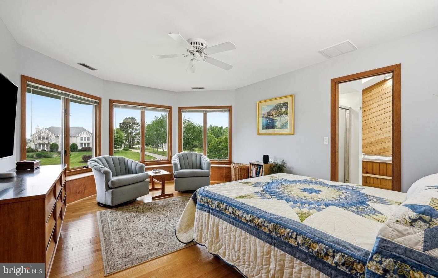 108 Prospect Bay Drive W photo 18
