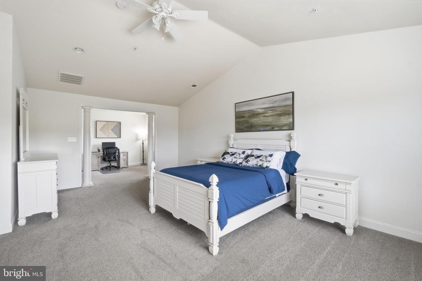 232 Evelyne Street photo 15
