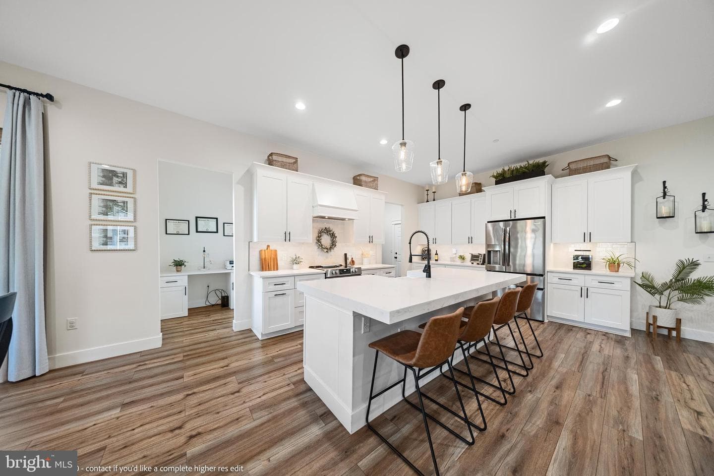 201 Ackerman Drive photo 3