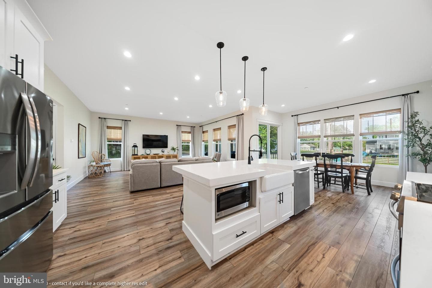 201 Ackerman Drive photo 4
