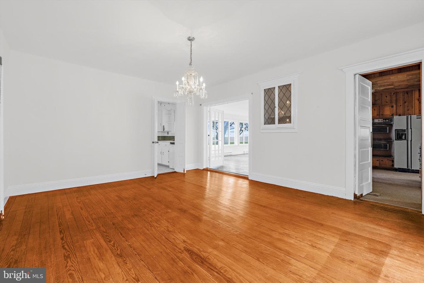 500 Nesbit Road photo 10
