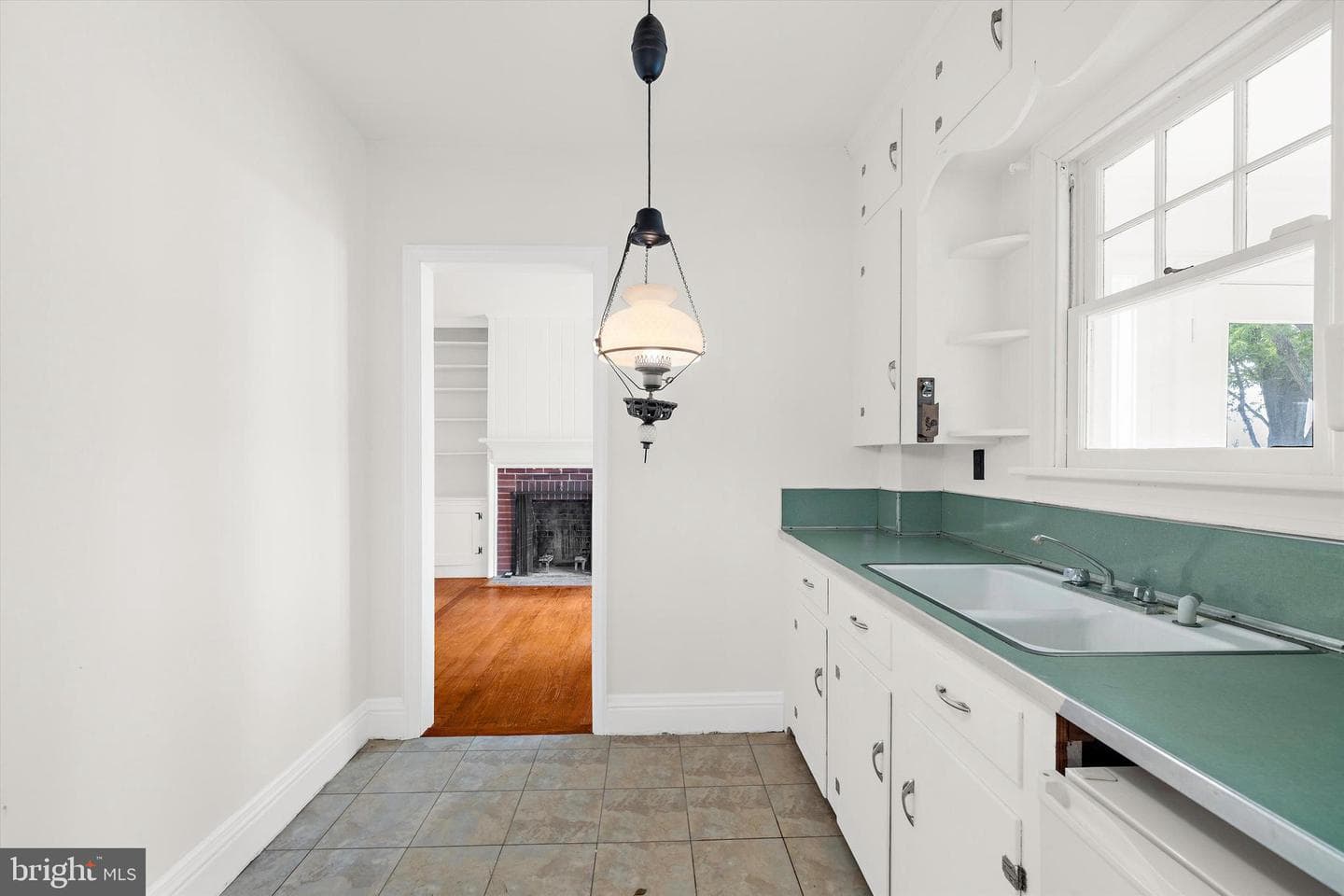 500 Nesbit Road photo 12