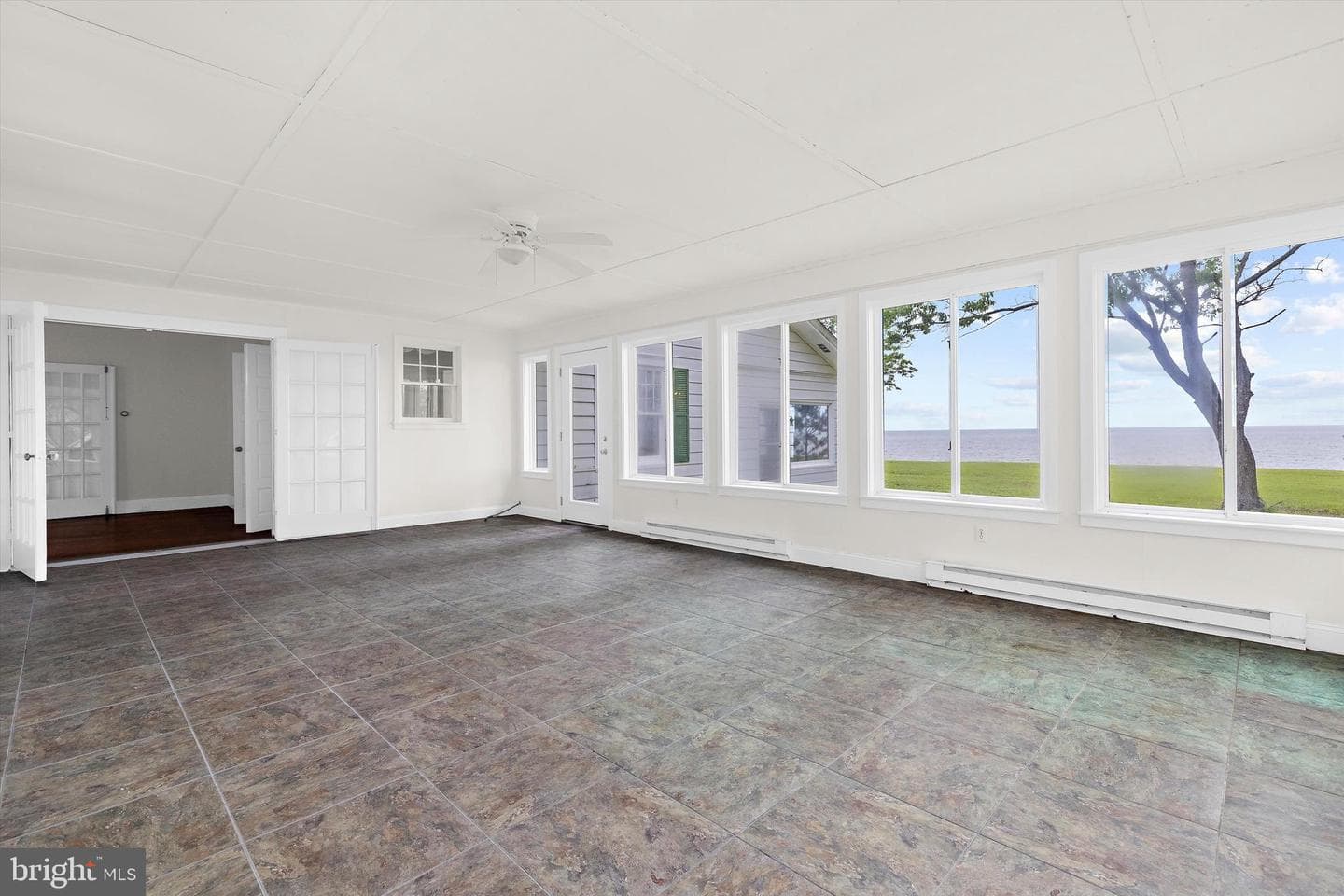 500 Nesbit Road photo 16