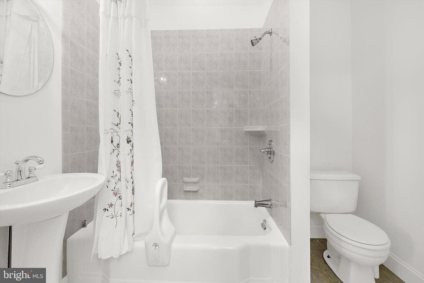 500 Nesbit Road photo 24