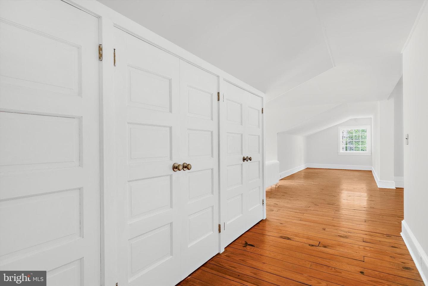500 Nesbit Road photo 30