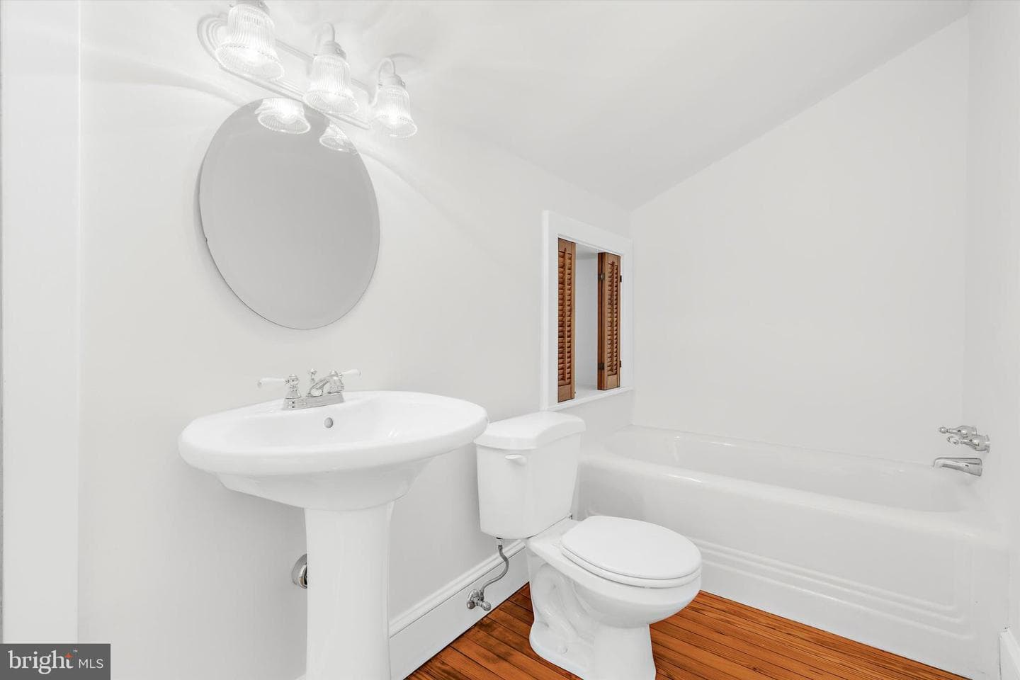 500 Nesbit Road photo 35