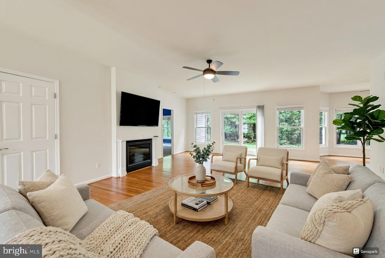 1024 Avalon Court photo 15