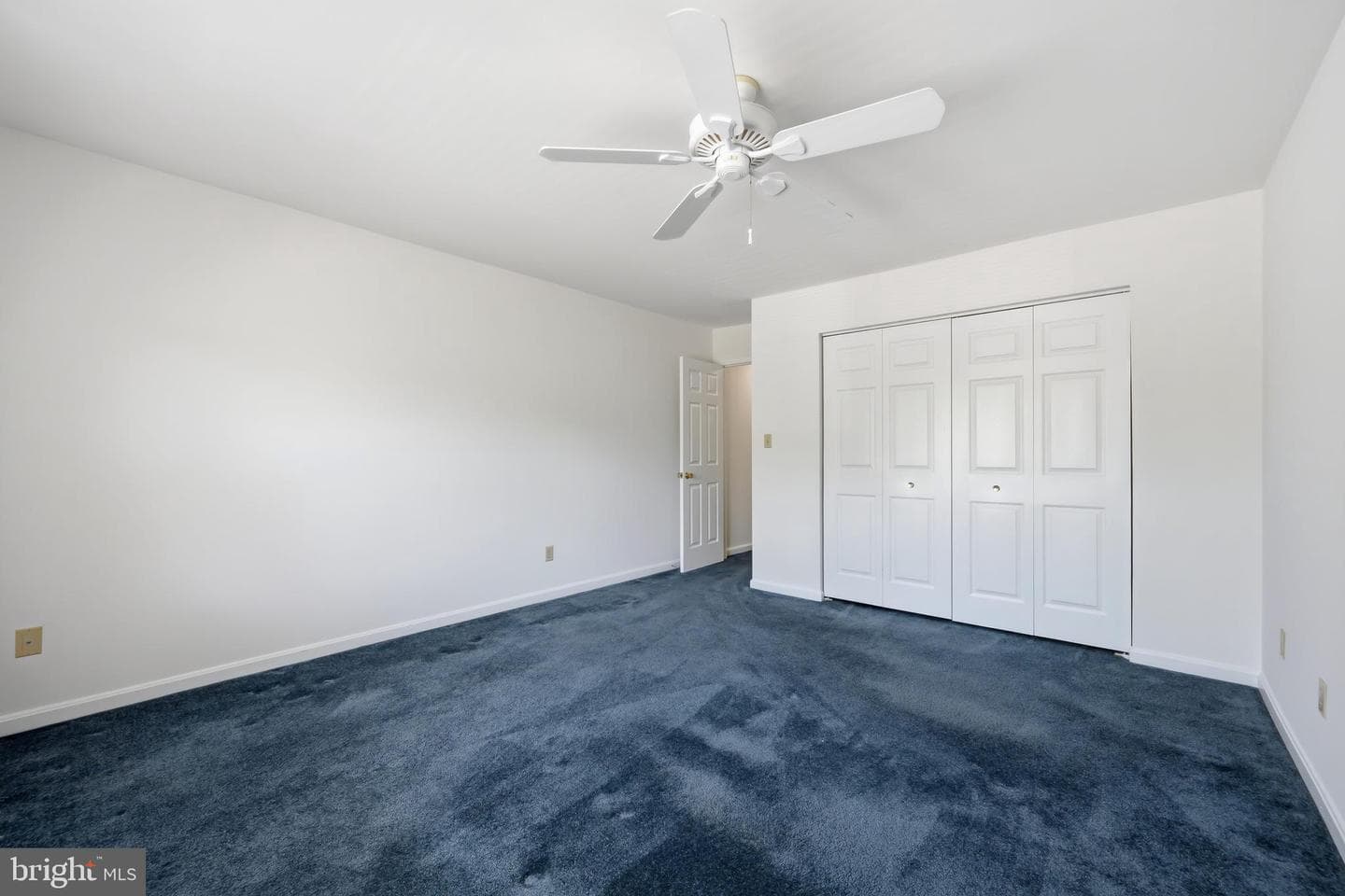 7013 Bridgepointe Drive photo 35