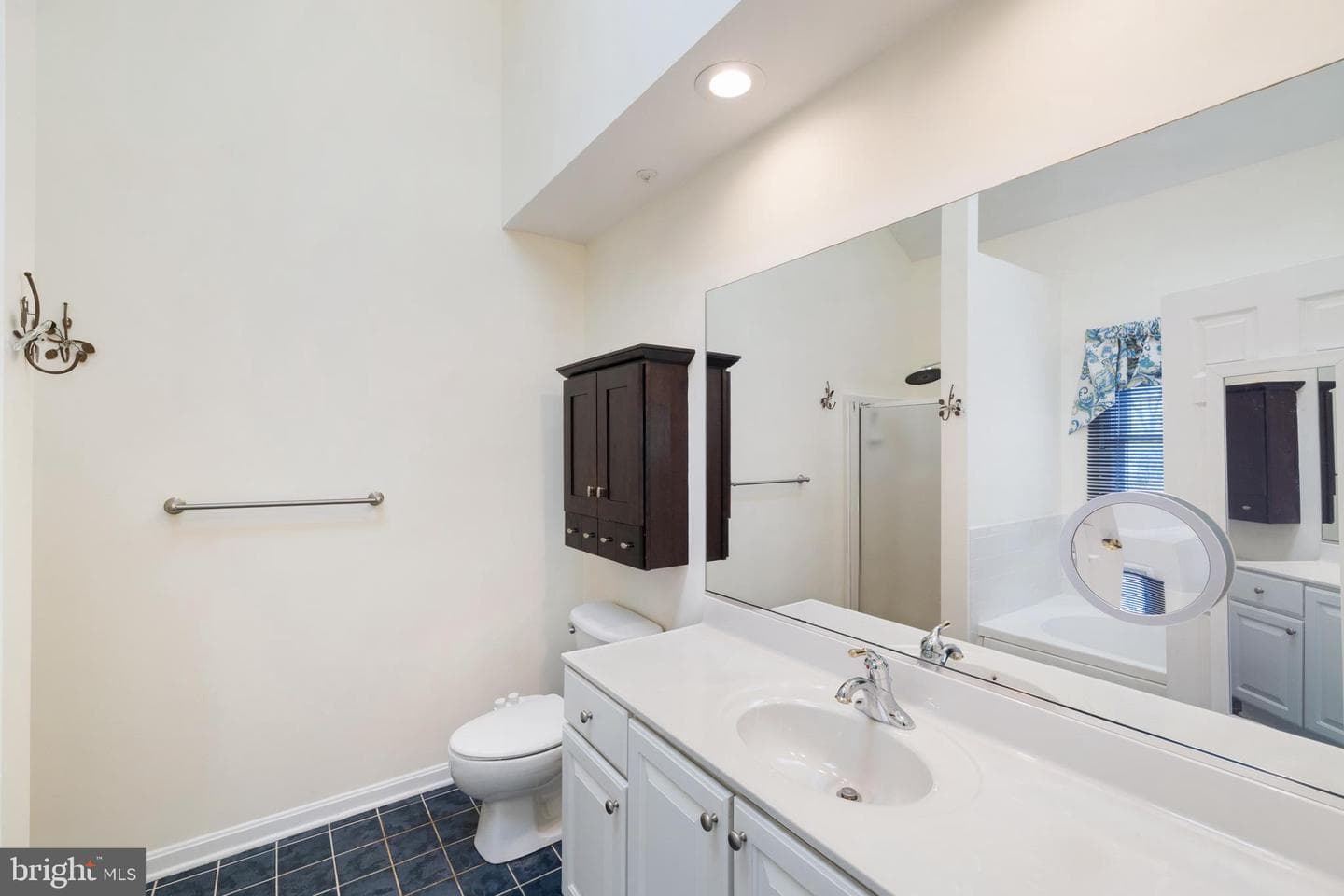 807 Auckland Way photo 30