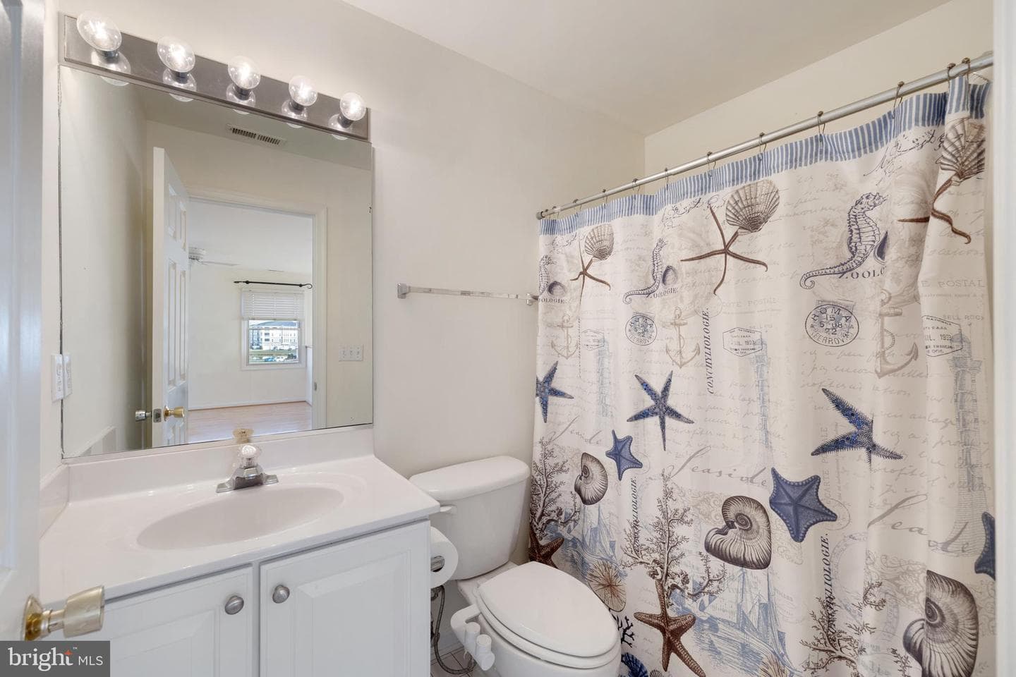 807 Auckland Way photo 37