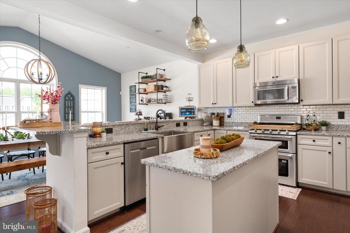 126 E Brook Drive, Centreville