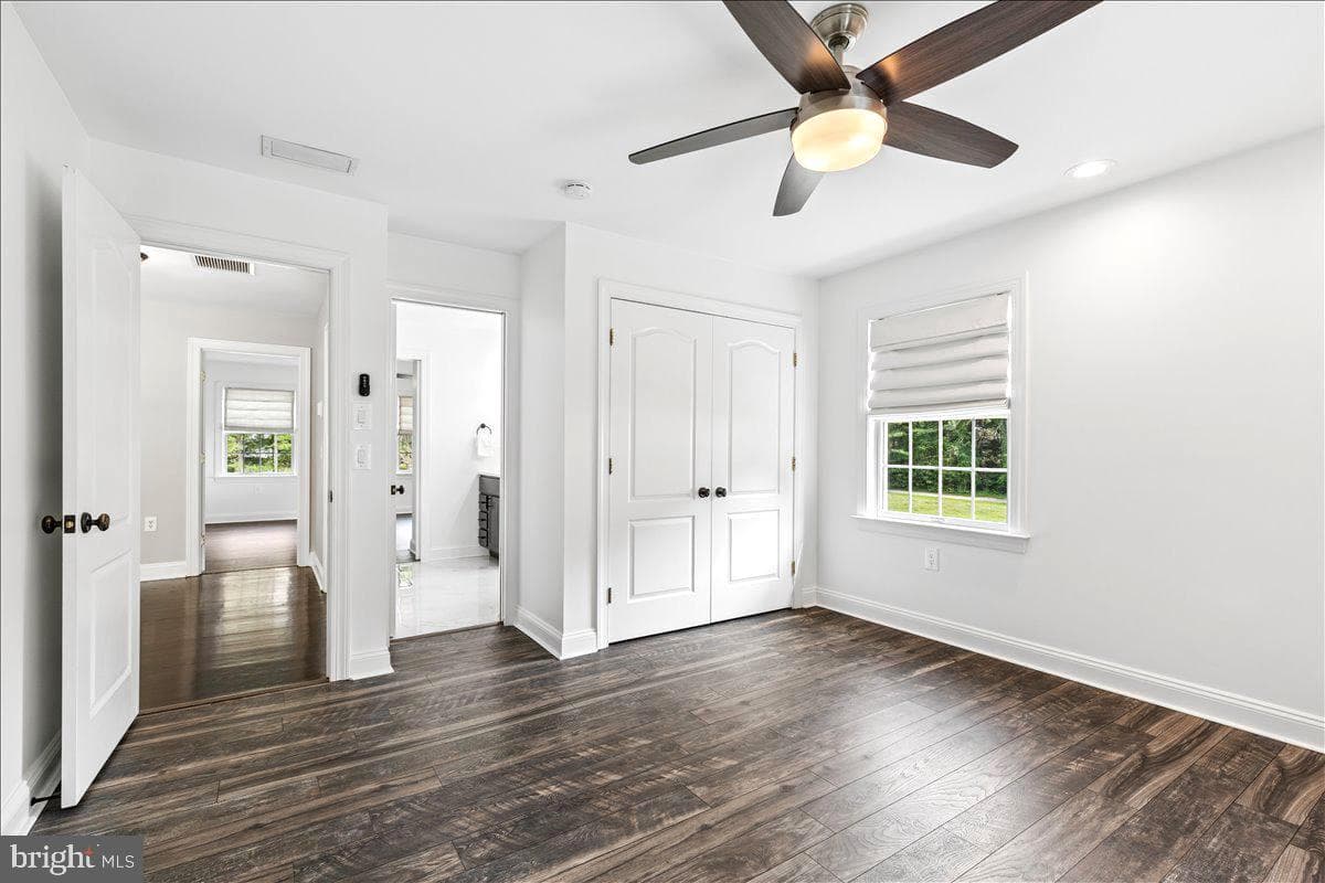 102 Little Neck Road photo 45