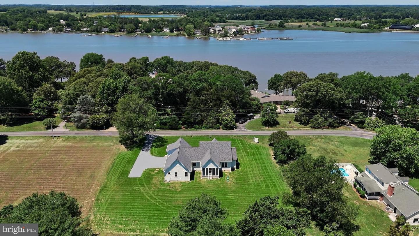 205 River Road photo 2