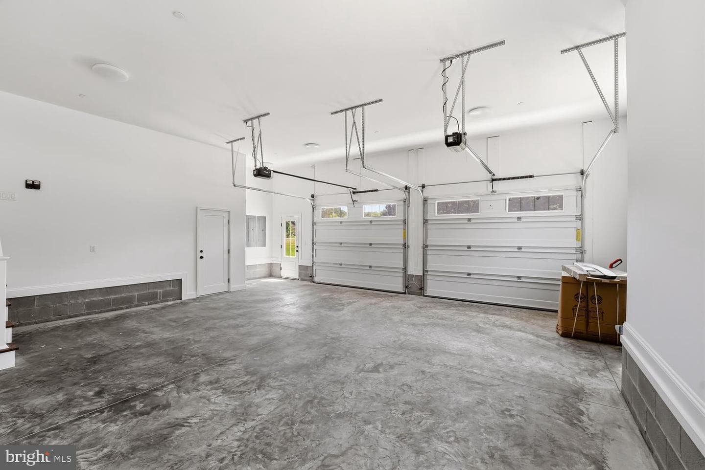 205 River Road photo 54