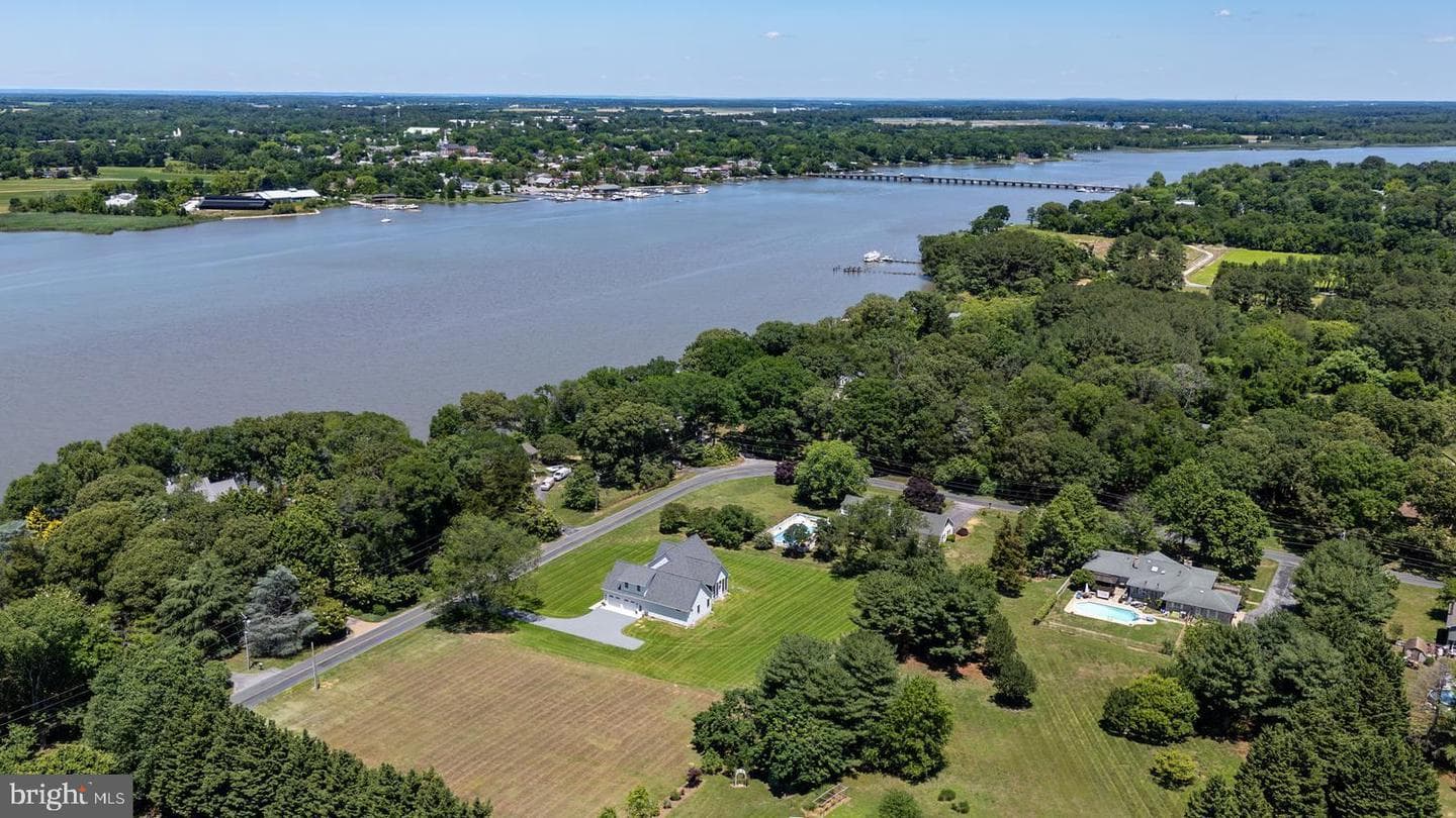 205 River Road photo 56
