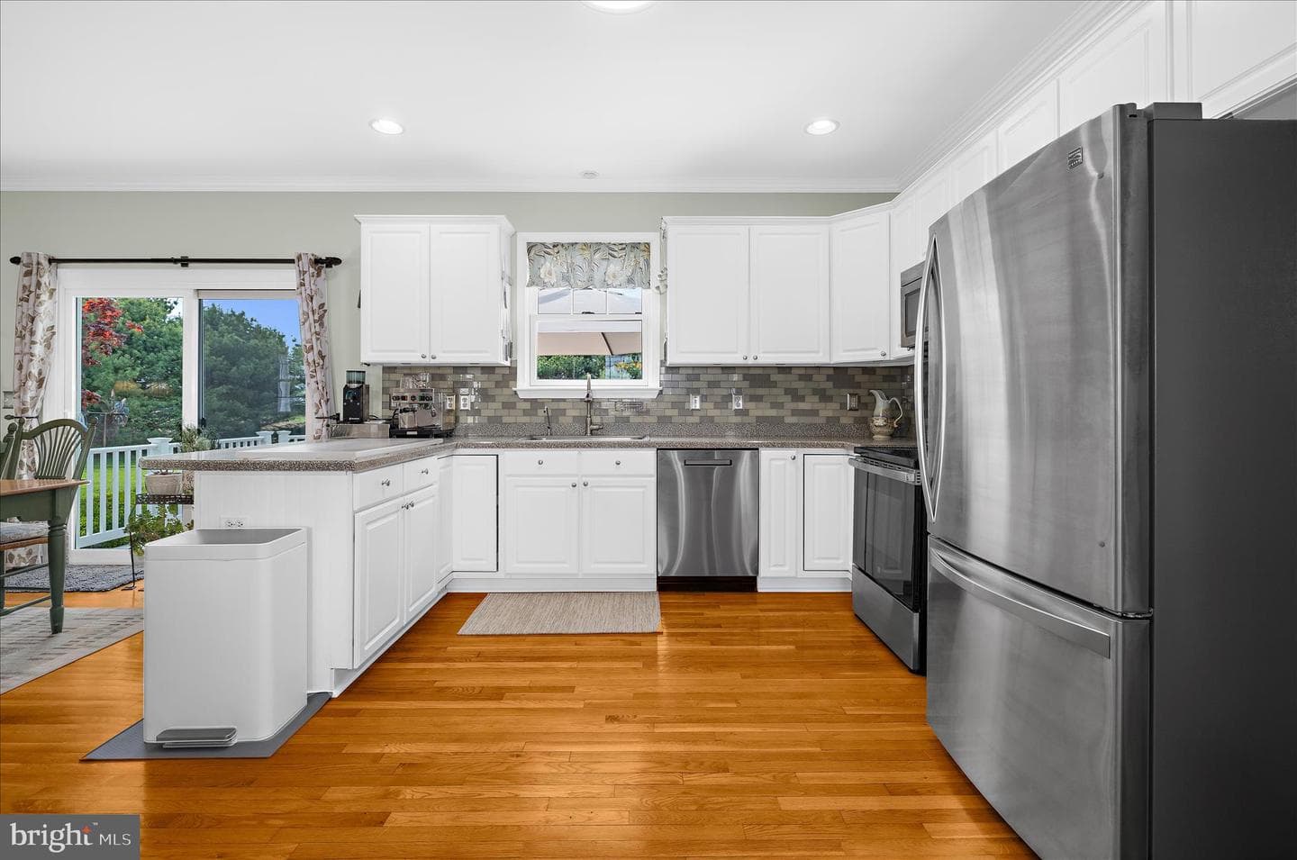 988 White Marsh Road photo 10