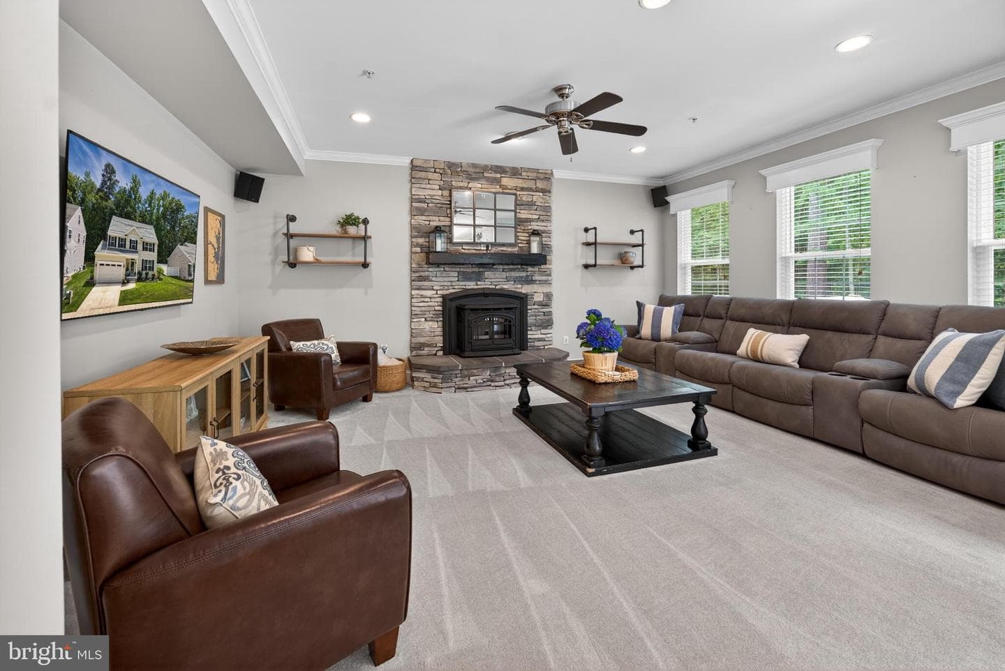125 Fawn Lane photo 27
