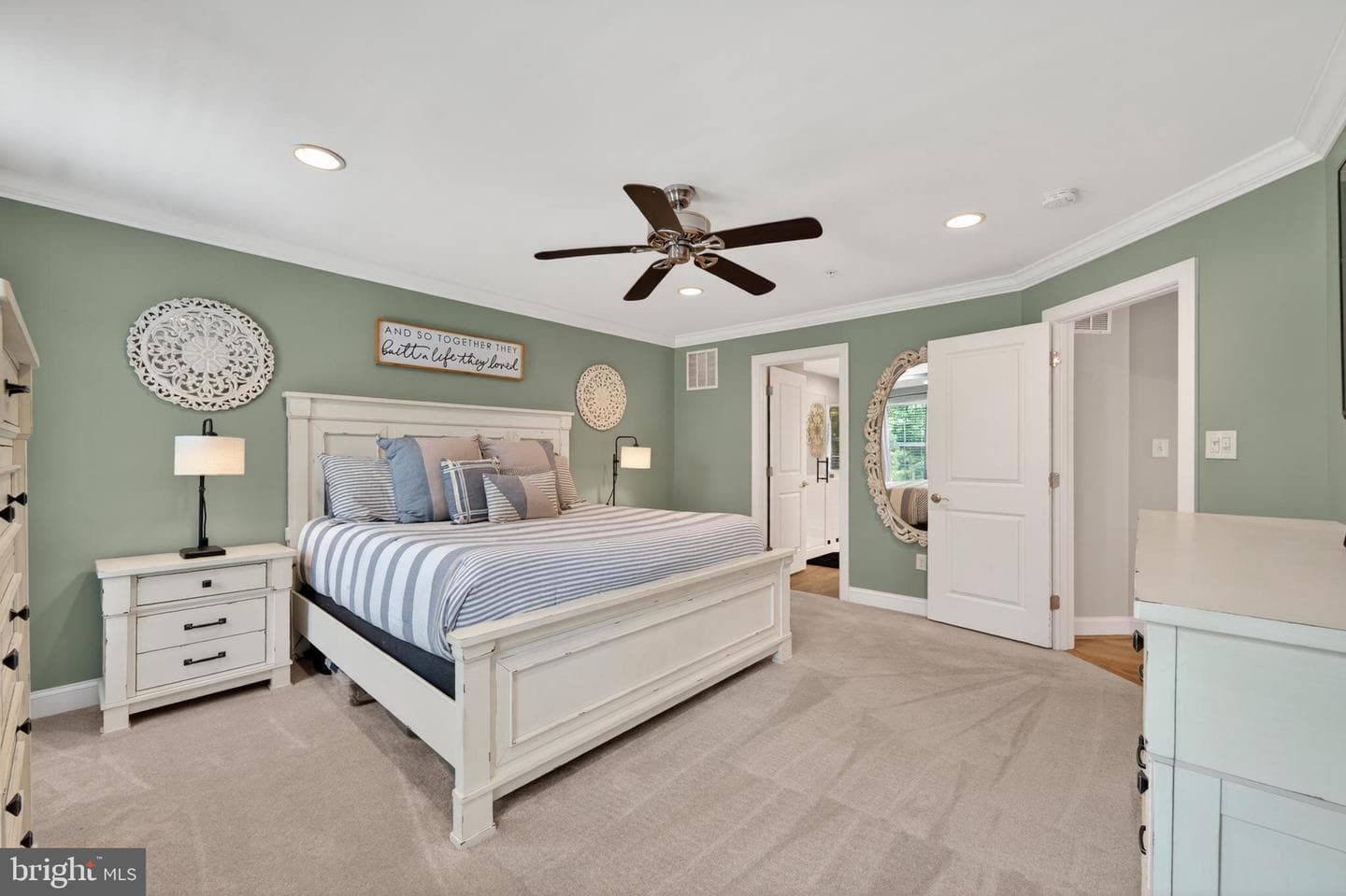 125 Fawn Lane photo 33