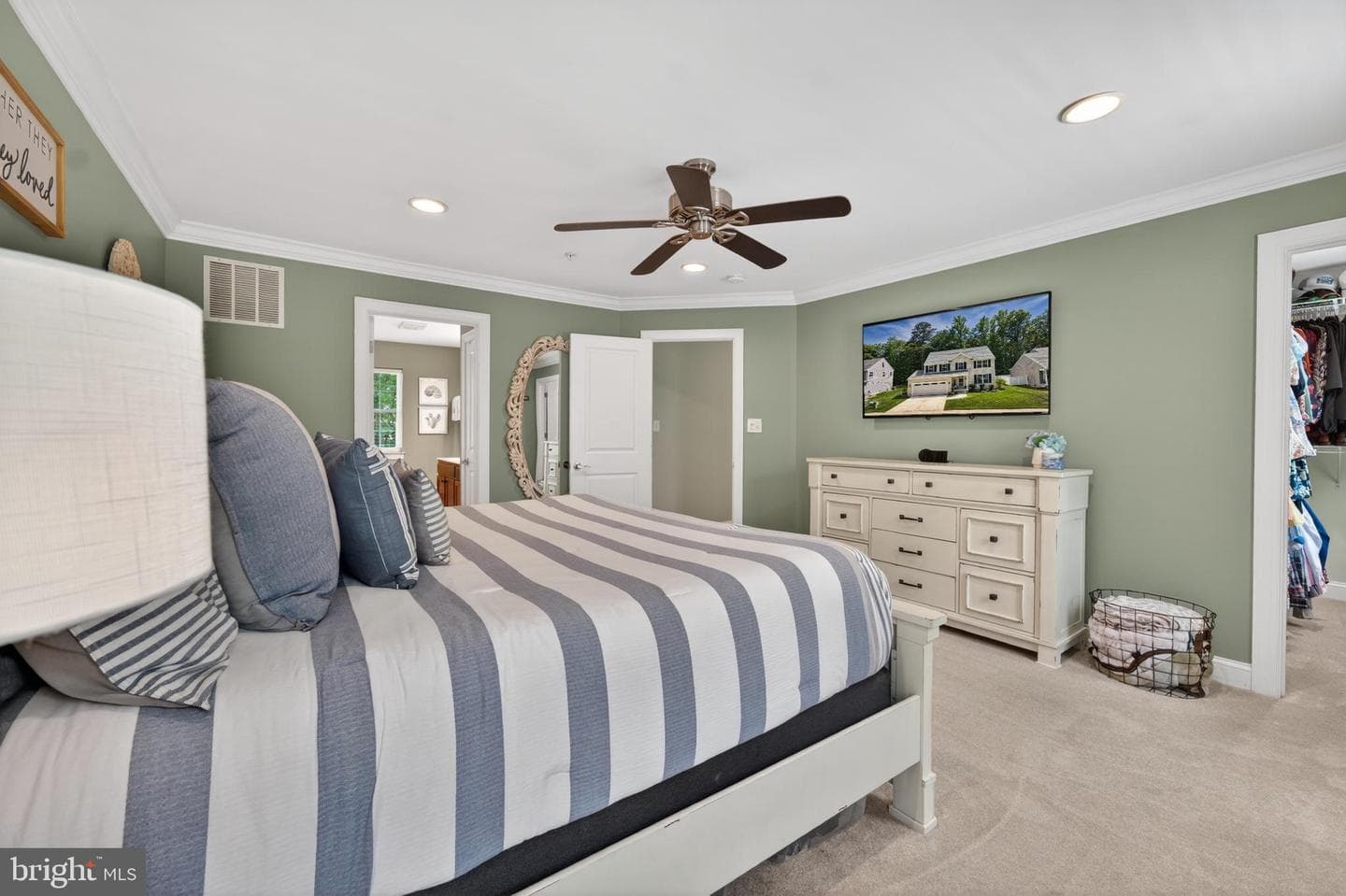 125 Fawn Lane photo 35
