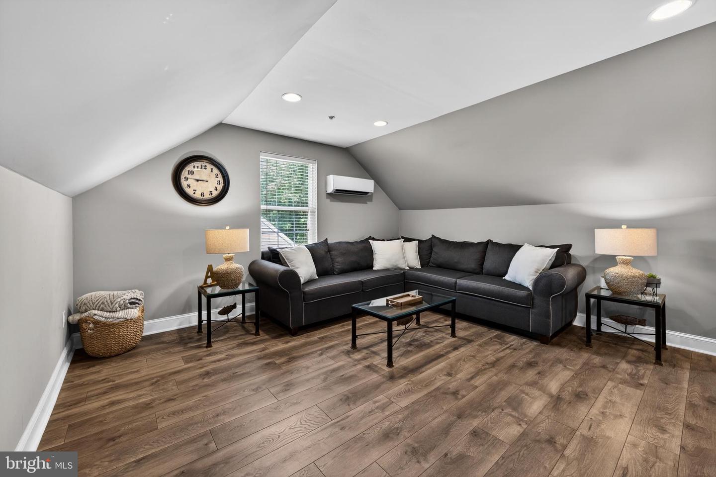 125 Fawn Lane photo 54