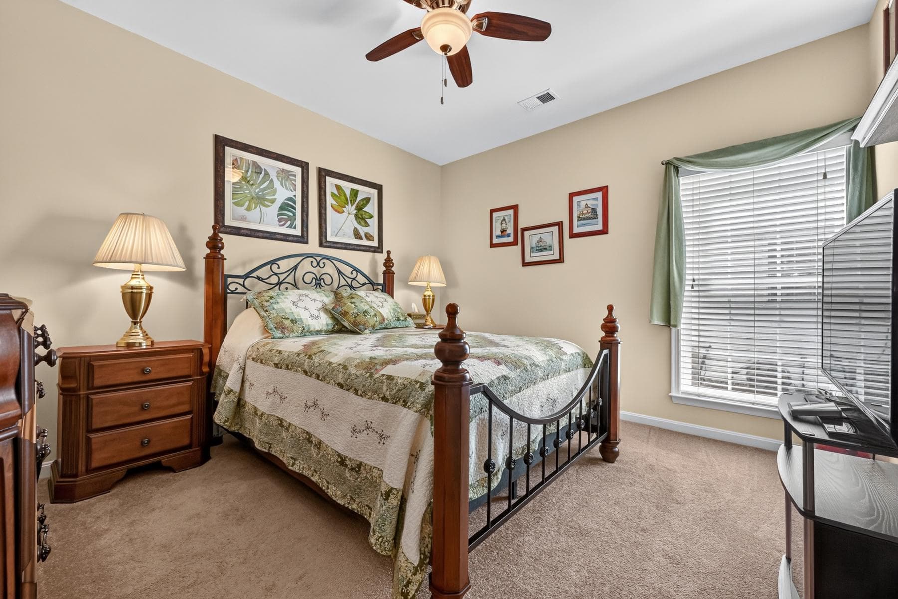 510 Symphony Way photo 21