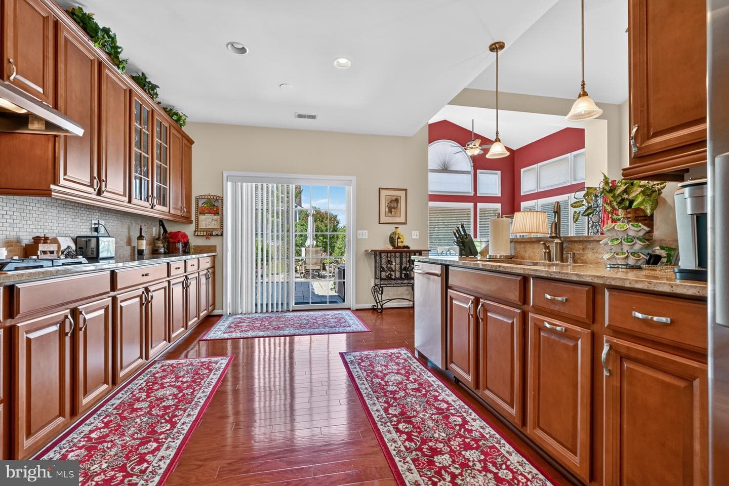 510 Symphony Way photo 7